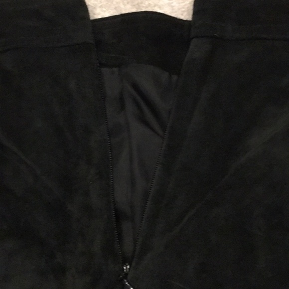 Black 100% leather Context skirt. - Picture 5 of 7